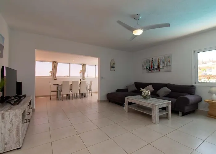 Clariana קיאו סלבאחה